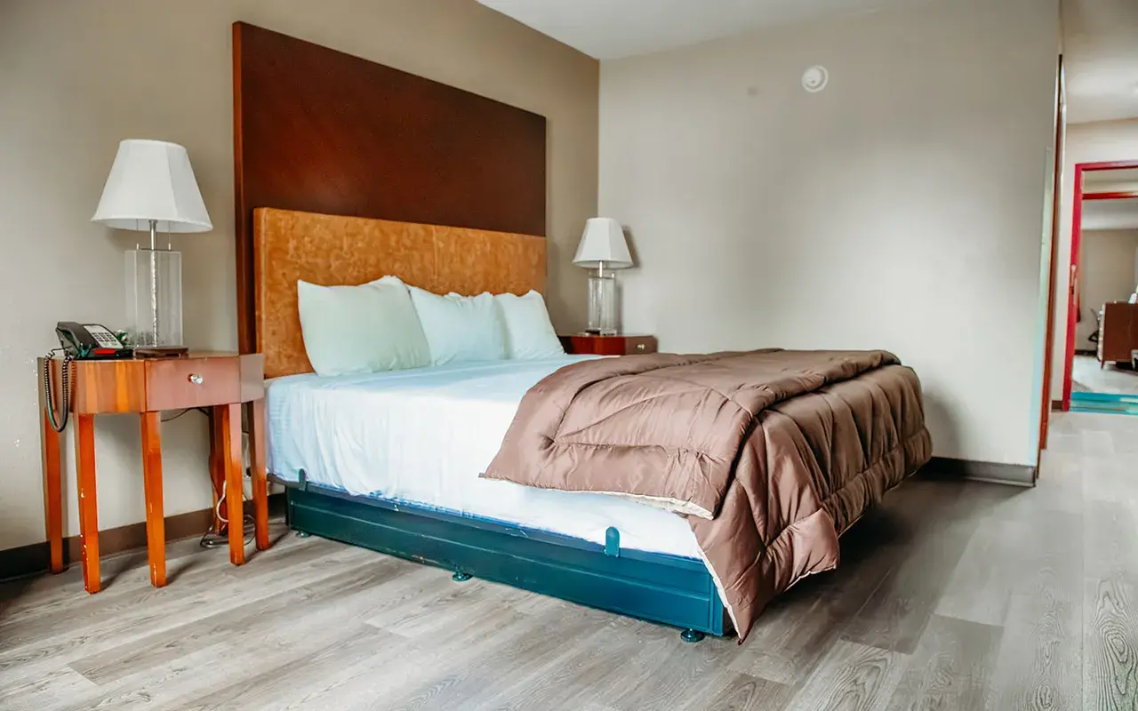 Country Garden & Suites